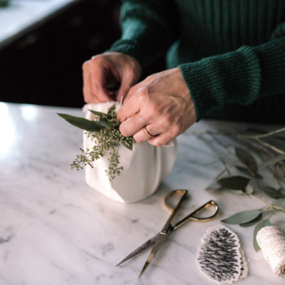 The Best Holiday Candles to Give as Hostess Gifts + A Unique Way to Wrap Them