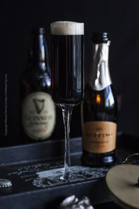 Black Velvet Cocktail 