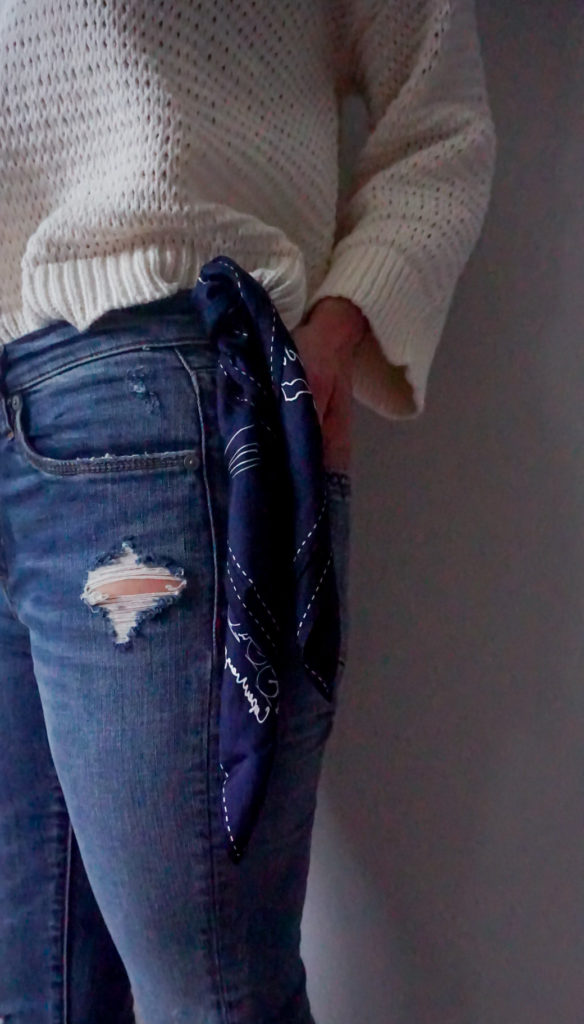 How to wear a bandana - Tie A Bandana Onto Your Belt Loops