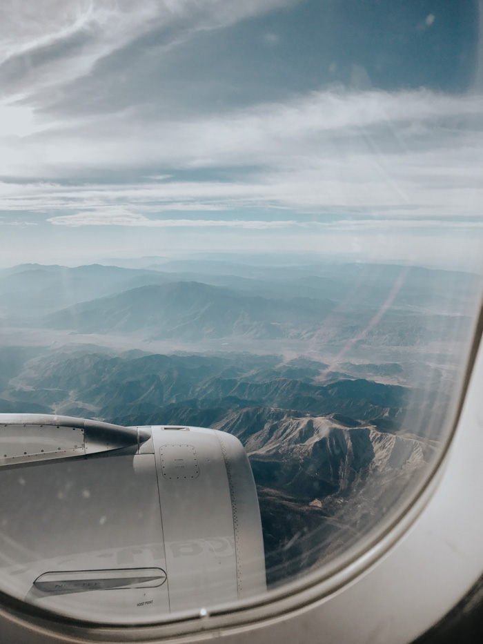 What to Wear on an International Flight: How to Be Comfortable and Look Chic