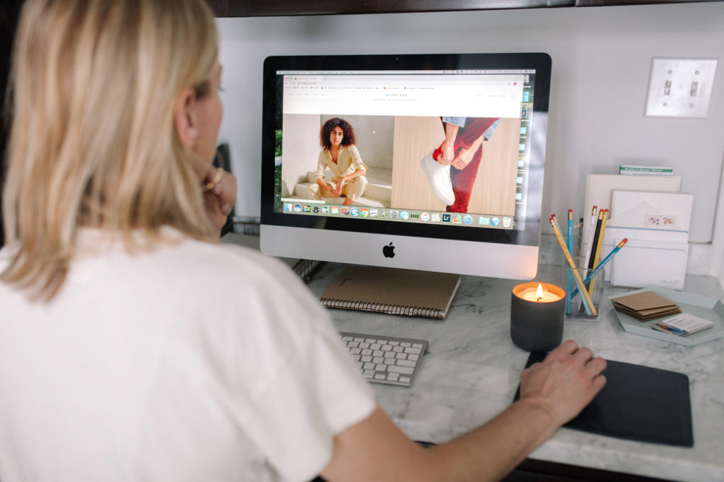 How to Shop Online for Clothes